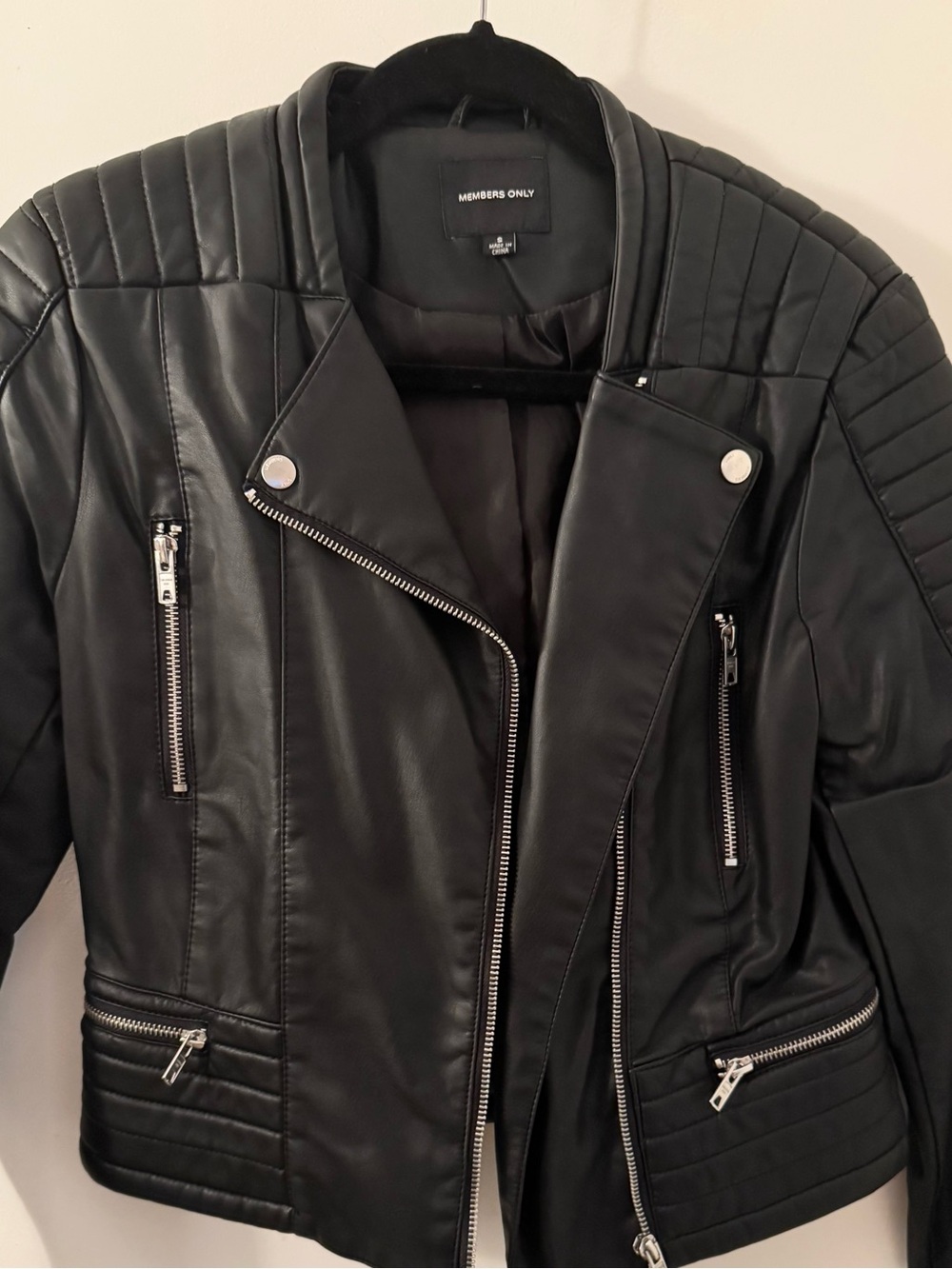 Members only vegan faux leather jacket silver hardware size small